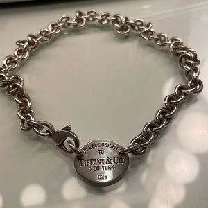 Tiffany & Co. retired choker “please return to Tiffany & Co.”